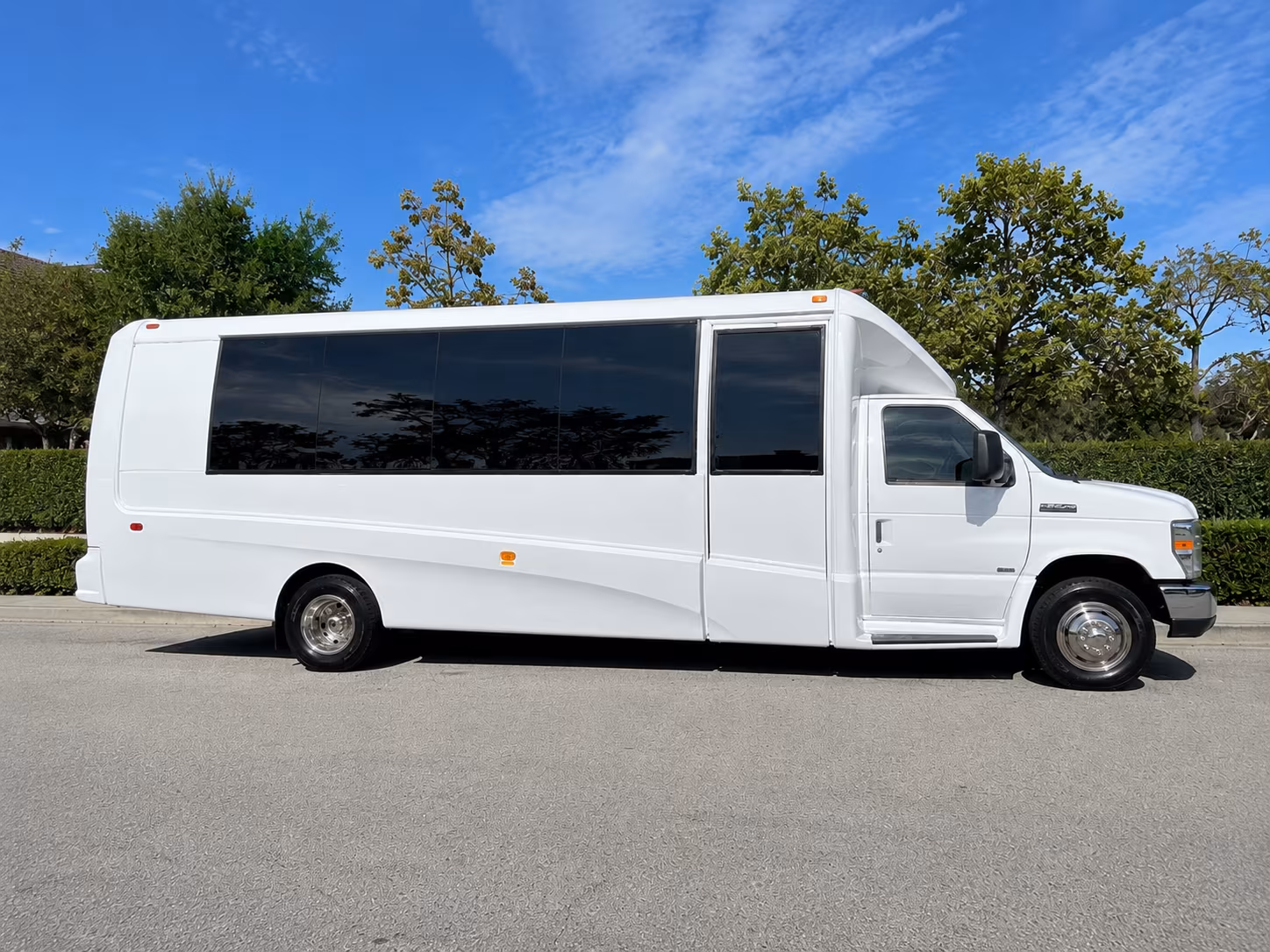 bus rentals for bands performers and production groups in newark