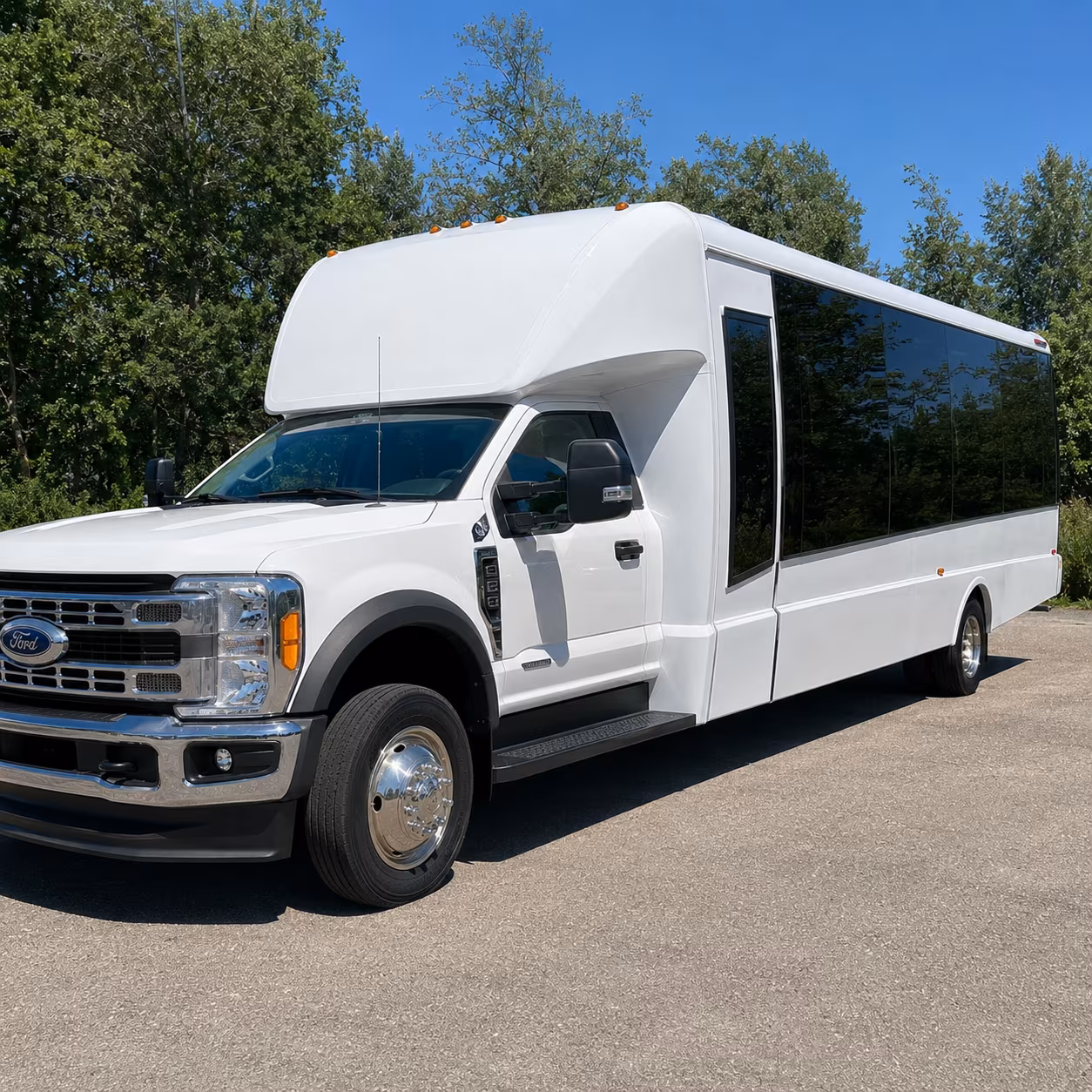 corporate airport transfer buses to and from newark liberty international ewr