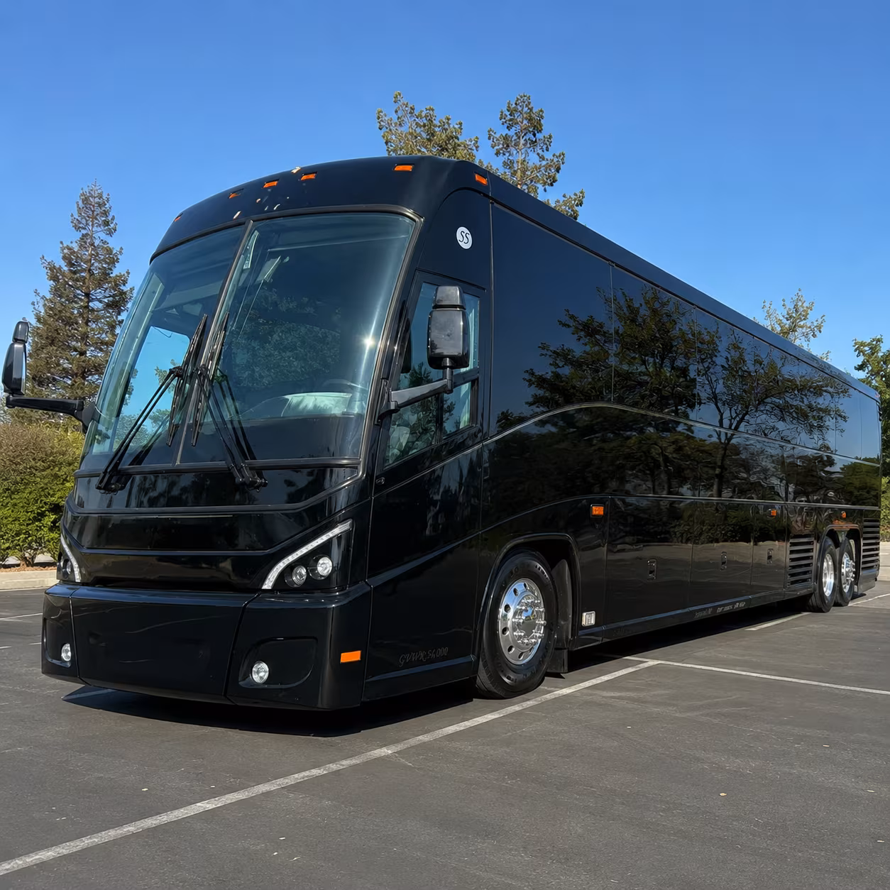 corporate group shuttle buses between ewr and northern new jersey