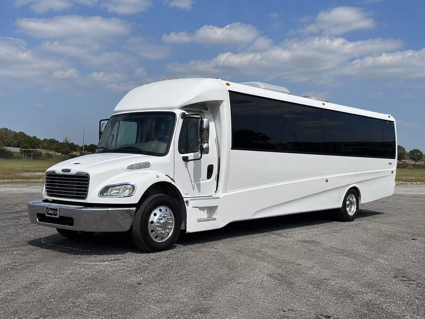 newark 50 passenger party bus