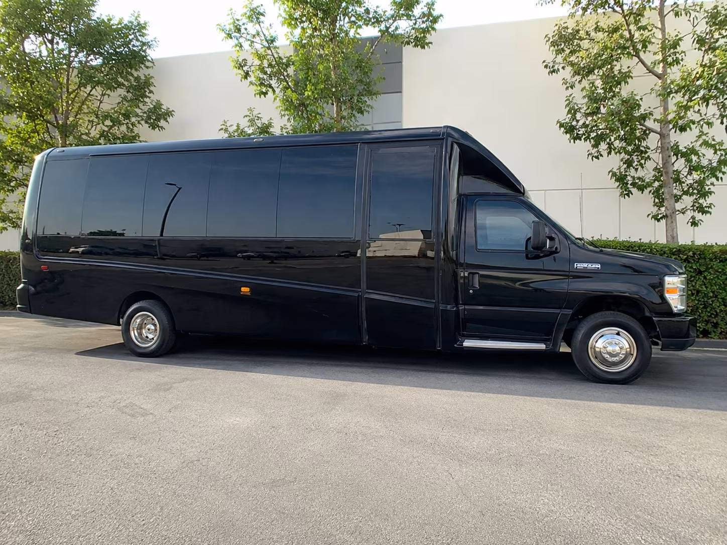 Newark Government & Military Transportation