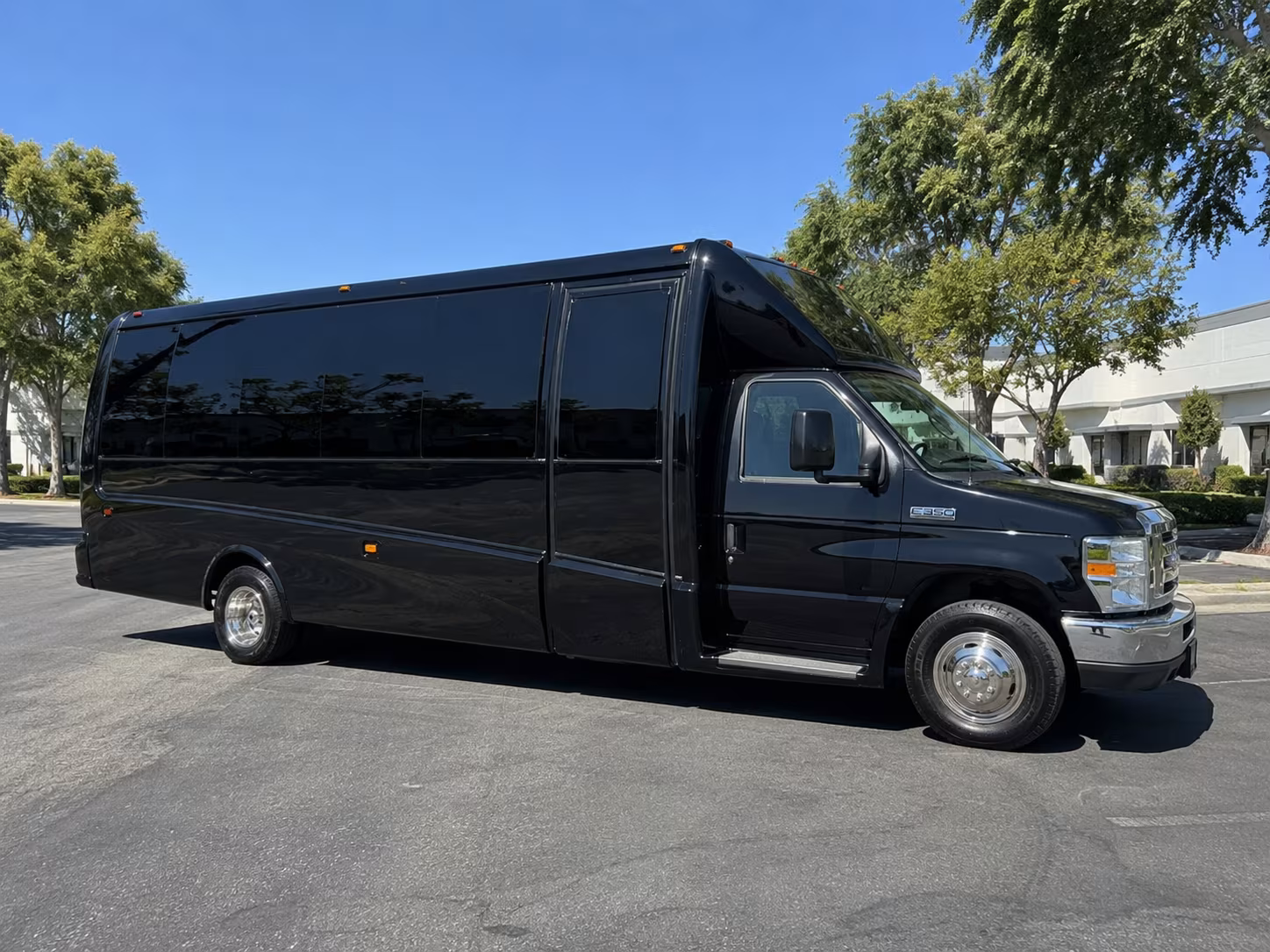 newark party bus booking step 1